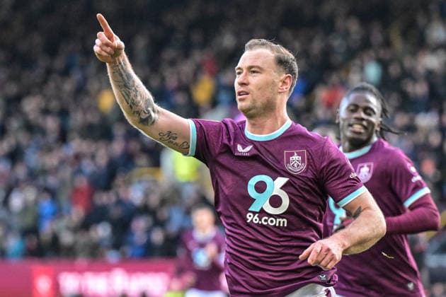 10th January 2026; Turf Moor, Burnley, Lancashire, England; FA Cup Football, Burnley versus Millwall; Ashley Barnes of Burnley points to the home fans while he celebrates scoring in the 11th minute for 1-0  LeexDurkin