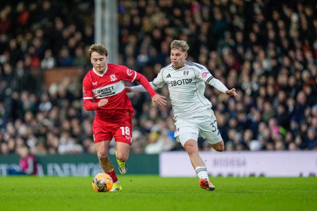 Fulham v Middlesbrough, FA Cup, 3rd Round Middlesbrough midfielder Aidan Morris (18) battles with Fulham midfielder Emile Smith Rowe (32) during the FA Cup match between Fulham and Middlesbrough at Craven Cottage, London, UK on 10 January 2026. London Craven Cottage Greater London UK Editorial use only DataCo restrictions apply See www.football-dataco.com , Copyright: xStephenxFlynnx PSI-23565-0061
