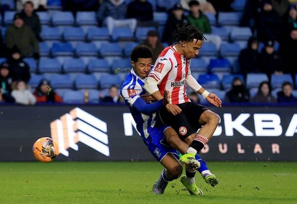 Julian Eyestone of Brentford in action against Yisa Alao of Sheffield Wednesday Sheffield Wednesday v Brentford, Emirates FA Cup, Third Round, Football, Hillsborough, Sheffield, UK - 10 Jan 2026Sheffield Hillsborough United Kingdom EDITORIAL USE ONLY No use with unauthorised audio, video, data, fixture lists, club league logos or live services. Online in-match use limited to 120 images, no video emulation. No use in betting, games or single club league player publications. Copyright: xGeorgexTewkesbury Shutterstockx 16246263bo