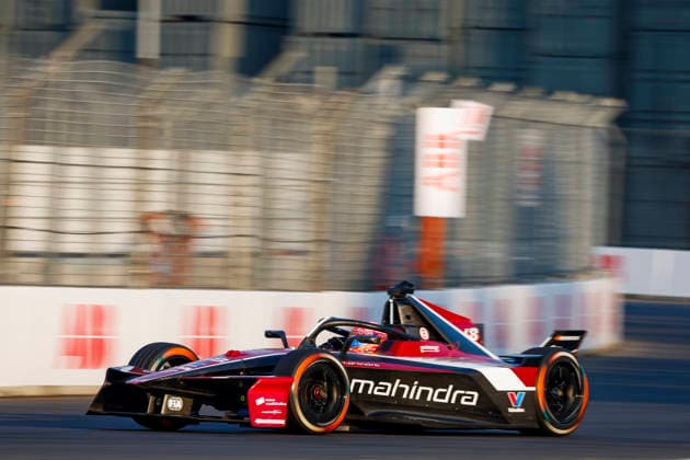 2025 FORMULA E MEXICO CITY ePRIX 48 MORTARA Edoardo (swi), Mahindra Racing, Mahindra M12Electro, action during the the Mexico City Paulo ePrix, 2nd round of the 2025-26 ABB FIA Formula E World Championship, WM, Weltmeisterschaft on the Autodromo Hermanos Rodriguez from January 8 to 10, 2025 in Mexico City, Mexico -  Copyright: xGREGORYxLENORMANDx