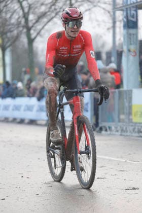 10.01.2026 Deutsche Meisterschaft Rad-Cross Bensheim Deutsche Radcross Meisterschaft 2026 U23 Nr 3 Sieger Eike Behrens (Stevens Racing Team) jubel Freude im Ziel Bensheim Hessen Deutschland
