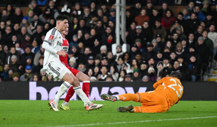 Fulham v Middlesbrough Emirates FA Cup Benjamin Lecomte of Fulham saves during the Emirates FA Cup Third Round match at Craven Cottage, London 10 01 2026 UK Newspapers OUT Copyright: xNigelxBramleyx FIL-22780-0046