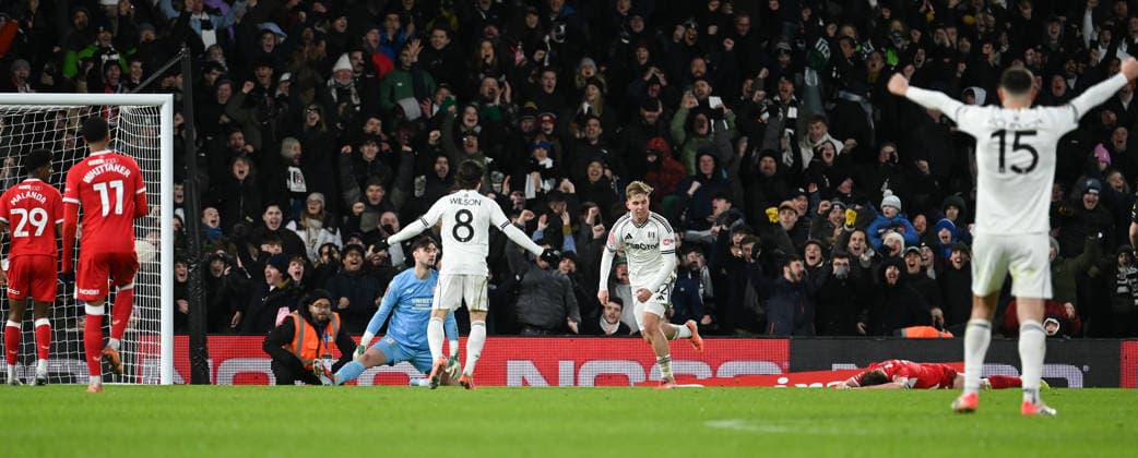 Fulham v Middlesbrough Emirates FA Cup Emile Smith Rowe of Fulham scores his sides second goal during the Emirates FA Cup Third Round match at Craven Cottage, London 10 01 2026 UK Newspapers OUT Copyright: xNigelxBramleyx FIL-22780-0052
