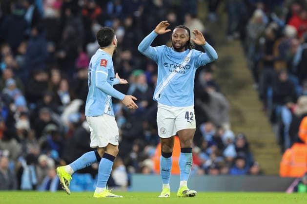 Manchester City v Exeter City, Emirates FA Cup Manchester City forward Antoine Semenyo (42)scores a GOAL 6-0 and celebrates during the Manchester City v Exeter City Emirates FA Cup Third Round match at the Etihad Stadium, Manchester, England on 10 January 2026 Credit: Phil Duncan Every Second Media Editorial use only. All images are copyright Every Second Media Limited. No images may be reproduced without prior permission. All rights reserved. Premier League and Football League images are subject to licensing agreements with Football DataCo Limited. see https: www.football-dataco.com Copyright: xIMAGO EveryxSecondxMediax ESM-1745-0033 PhilxDuncanx xEveryxSecondxMediax