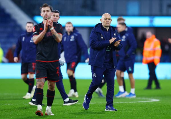 Millwall manager Alex Neil thanks the fans at the end of the match Burnley v Millwall, Emirates FA Cup, Third Round, Football, Turf Moor, Burnley, UK - 10 Jan 2026Burnley Turf Moor United Kingdom EDITORIAL USE ONLY No use with unauthorised audio, video, data, fixture lists, club league logos or live services. Online in-match use limited to 120 images, no video emulation. No use in betting, games or single club league player publications. Copyright: xMattxWest Shutterstockx 16246250ax