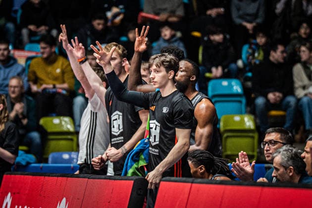 10.01.2026, xhfmx, Basketball easyCredit BBL Bundesliga, Frankfurt Skyliners - NINERS Chemnitz Chemnitzer Bank bejubelt einen 3er (DFL DFB REGULATIONS PROHIBIT ANY USE OF PHOTOGRAPHS as IMAGE SEQUENCES and or QUASI-VIDEO) Frankfurt am Main