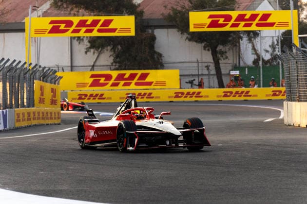 2025 FORMULA E MEXICO CITY ePRIX 27 DENNIS Jake (gbr), Andretti Formula E, Porsche 99X Electric, action during the the Mexico City Paulo ePrix, 2nd round of the 2025-26 ABB FIA Formula E World Championship, WM, Weltmeisterschaft on the Autodromo Hermanos Rodriguez from January 8 to 10, 2025 in Mexico City, Mexico - Mexico CityMexico  Copyright: xDamienxDoumerguex