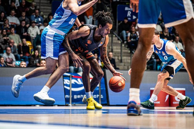 10.01.2026, xhfmx, Basketball easyCredit BBL Bundesliga, Frankfurt Skyliners - NINERS Chemnitz Kevin Yebo (Niners Chemnitz) (DFL DFB REGULATIONS PROHIBIT ANY USE OF PHOTOGRAPHS as IMAGE SEQUENCES and or QUASI-VIDEO) Frankfurt am Main