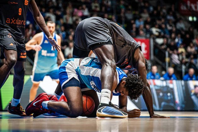 10.01.2026, xhfmx, Basketball easyCredit BBL Bundesliga, Frankfurt Skyliners - NINERS Chemnitz Nahiem Alleyne (Skyliners Frankfurt) (DFL DFB REGULATIONS PROHIBIT ANY USE OF PHOTOGRAPHS as IMAGE SEQUENCES and or QUASI-VIDEO) Frankfurt am Main