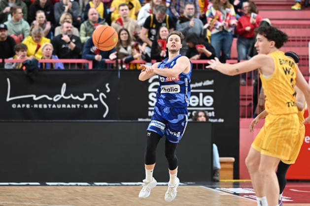 Bjarne Kraushaar (Phoenix Hagen, 04) GER, Tigers Tuebingen vs. Phoenix Hagen, Basketball, Herren, Pro A, 2. Barmer Basketball Bundesliga, Saison 2025 2026, 10.01.2026 GER, Tigers Tuebingen vs. Phoenix Hagen, Basketball, Herren, Pro A, 2. Barmer Basketball Bundesliga, Saison 2025 2026, 10.01.2026 Tuebingen Copyright: xEibner-Pressefoto NicolasxWoernx EP_NWN