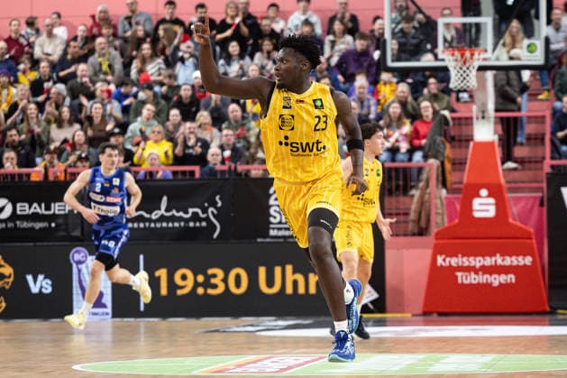 Phoenix Hagen - Artland Dragons, Herren, 2. Bundesliga, Barmer 2. Basketball Bundesliga, pro A, 17. Spieltag, Spielzeit 2025 2026, 10.01.2026 Melkisedek Moreaux (Tigers Tuebingen, 23) jubelt nach einem Korb
