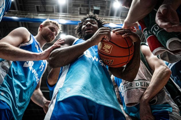 10.01.2026, xhfmx, Basketball easyCredit BBL Bundesliga, Frankfurt Skyliners - NINERS Chemnitz Skylines Feiern den Sieg gegen Chemnitz (DFL DFB REGULATIONS PROHIBIT ANY USE OF PHOTOGRAPHS as IMAGE SEQUENCES and or QUASI-VIDEO) Frankfurt am Main