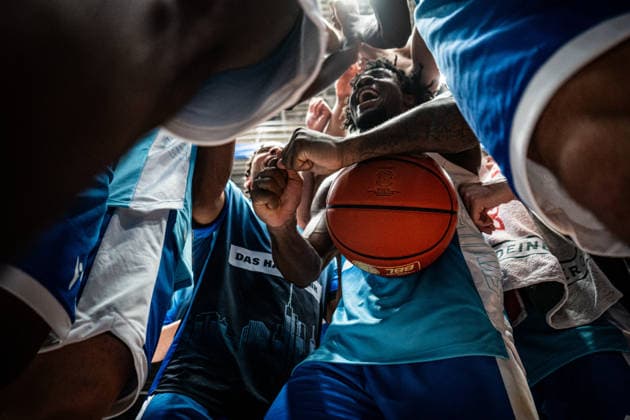 10.01.2026, xhfmx, Basketball easyCredit BBL Bundesliga, Frankfurt Skyliners - NINERS Chemnitz Skylines Feiern den Sieg gegen Chemnitz (DFL DFB REGULATIONS PROHIBIT ANY USE OF PHOTOGRAPHS as IMAGE SEQUENCES and or QUASI-VIDEO) Frankfurt am Main