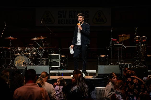 MARVULLI Franco: Sixdays Bremen 2026 MARVULLI Franco ( SUI ) Speaker - Presenter Querformat - quer - horizontal - Landscape - Event Veranstaltung: Sixdays Bremen 2026 - Category Kategorie: Cycling - Track cycling, Rad, Radsport, Bahnrad, Bahn Sixdays - Elite ... - Location Ort: Europe Germany - Bremen - ÖVB Arena - Discipline: ... - Distance: ... m - Date Datum: 10.01.2026 Saturday Day 2 -