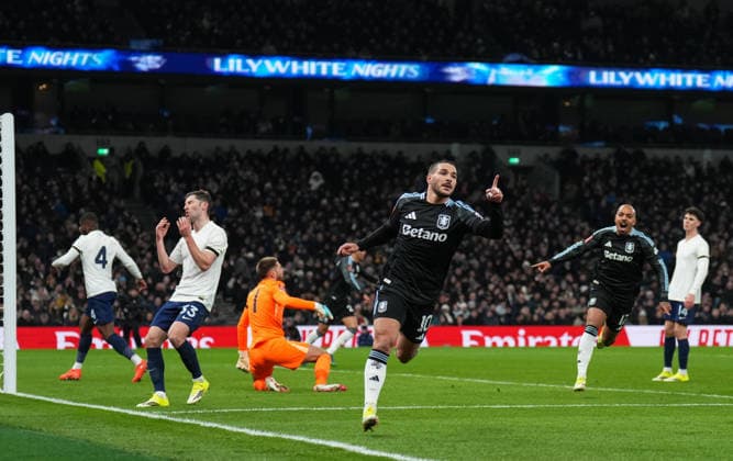 Emi Buendia of Aston Villa celebrates scoring the first goal during the FA Cup match between Tottenham Hotspur and Aston Villa at Tottenham Hotspur Stadium, White Hart Lane, England on 10 January 2026.  Copyright: xAndyxRowlandx PMI-7115-0004
