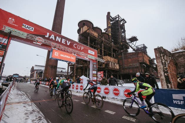 Czech cyclocross national championships, cyclocross, women elite start, on January 10, 2026, Ostrava, Czechia. (CTKxPhoto JanxBrychta) CTKPhotoF202601100020801  CTKPhotoF202601100020801