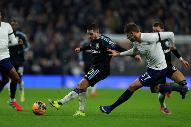 10th January 2026; Tottenham Hotspur Stadium, London, England; FA Cup Football, Tottenham Hotspur versus Aston Villa; Emi Buendia of Aston Villa under pressure from Micky van de Ven of Tottenham Hotspur  JohnxPatrickxFletcher