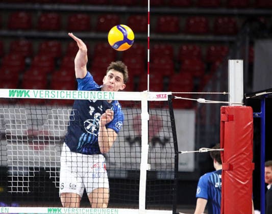 Simon KOHN (Friedrichshafen), He-Volleyball, 1. BL, 25 26, WWK Herrschingvs VfB Frierichshafen, BMW Park, Muenchen, Copyright: WolfgangxFehrmann