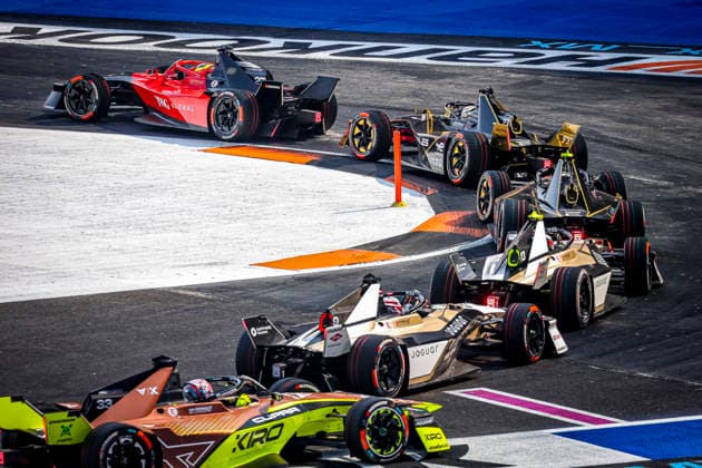 2025 FORMULA E MEXICO CITY ePRIX 27 DENNIS Jake (gbr), Andretti Formula E, Porsche 99X Electric, action during the the Mexico City Paulo ePrix, 2nd round of the 2025-26 ABB FIA Formula E World Championship, WM, Weltmeisterschaft on the Autodromo Hermanos Rodriguez from January 8 to 10, 2025 in Mexico City, Mexico - Mexico CityMexico  Copyright: xPauloxMariax