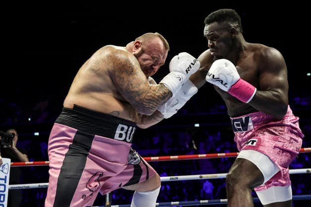 Boxen: The Homecoming, Schwergewicht, Oberhausen, 10.01.2026 Nelvie Tiafack (GER) - Piotr Cwik (POL) *** Boxing The Homecoming, Heavyweight, Oberhausen, 10 01 2026 Nelvie Tiafack GER Piotr Cwik POL
