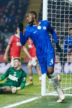 Charlton Athletic v Chelsea, Emirates FA Cup Tosin Adarabioyo of Chelsea celebrating his goal to make it 0-2 during the Charlton Athletic v Chelsea Emirates FA Cup Third Round match at The Valley, London, England on 10 January 2026 Credit: Dylan Hepworth Every Second Media Editorial use only. All images are copyright Every Second Media Limited. No images may be reproduced without prior permission. All rights reserved. Premier League and Football League images are subject to licensing agreements with Football DataCo Limited. see https: www.football-dataco.com Copyright: xIMAGO EveryxSecondxMediax ESM-1744-0111 DylanxHepworthx xEveryxSecondxMediax