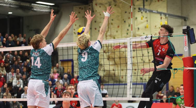 Ludwigsburg , Volleyball Bundesliga , Barock Volleys MTV Ludwigsburg vs. FT 1844 Freiburg , rechts: Tim Köpfli (Ludwigsburg )