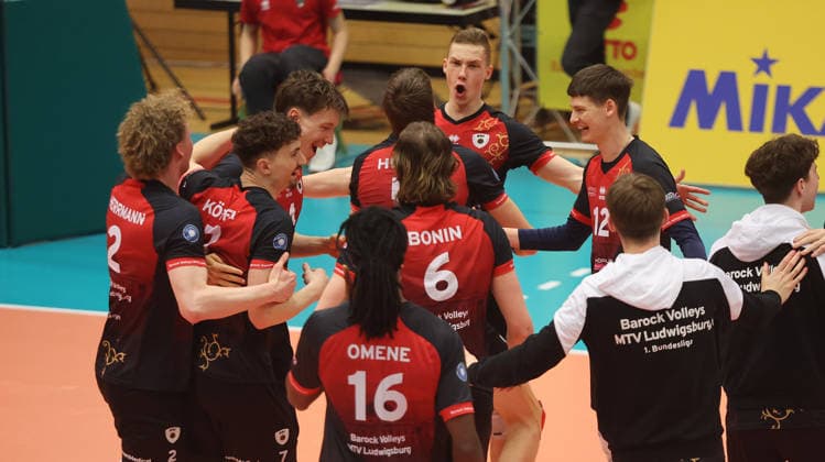 Ludwigsburg , Volleyball Bundesliga , Barock Volleys MTV Ludwigsburg vs. FT 1844 Freiburg , Jubel Ludwigsburg