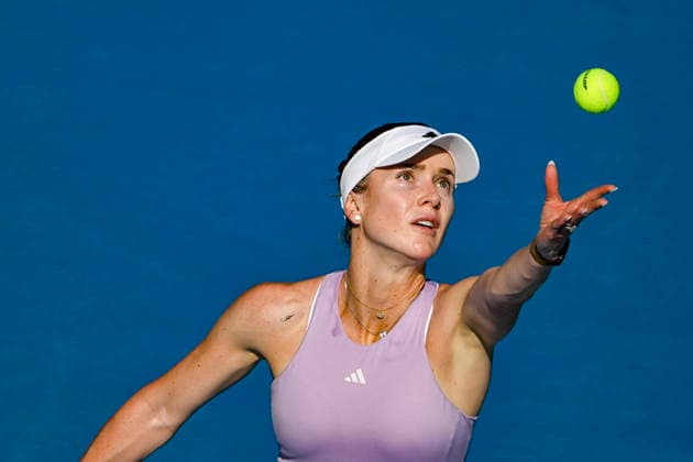 Elina Svitolina (UKR) serves to Xinju Wang (CHN) in the women s single final match of the ASB Classic Women™s WTA250 tennis tournament at Manuka Doctor Arena, Auckland, New Zealand on Sunday 11 January 2026. Photo credit: Alan Lee Auckland New Zealand Copyright: xAlanxLeex xx
