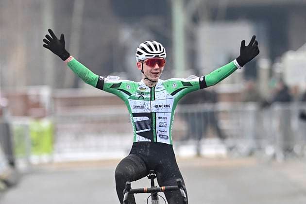 Belgian Championships 2026 Beringen BERINGEN, BELGIUM - JANUARY 11 : Becqué Mats wins during the Beringen Belgian Championships 2026 a cyclocross race for Men U17, U 17 (first year) on January 11, 2026 in Beringen, Belgium, 11 01 2026 ( Beringen Belgium  Copyright: xNicoxVereeckenx