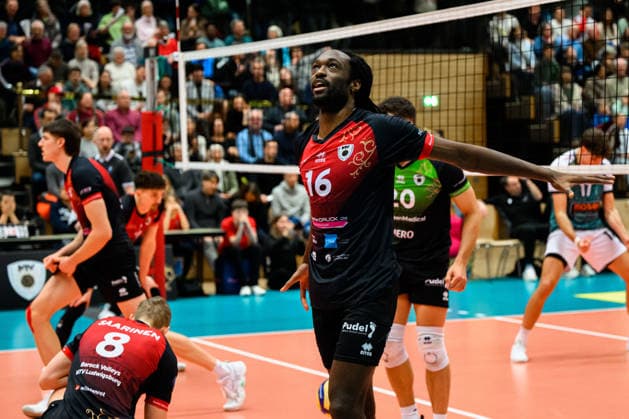 Ludwigsburg: 1. BLM - 25 26 - MTV Ludwigsburg - FT 1844 Freiburg Nyherowo Omene (Ludwigsburg) Ludwigsburg Innenstadtsporthalle Baden-Württemberg Deutschland