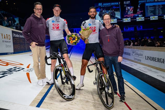 GRODIN Donovan, BERNARD Thibaut: Sixdays Bremen 2026 Team 3 - SPIELBANK BREMEN - GRODIN Donovan ( FRA ) - Black - BERNARD Thibaut ( BEL ) - Red Award Ceremony - Medal Ceremony - Podium - Querformat - quer - horizontal - Landscape - Event Veranstaltung: Sixdays Bremen 2026 - Category Kategorie: Cycling - Track cycling, Rad, Radsport, Bahnrad, Bahn Sixdays - Elite Men - Location Ort: Europe Germany - Bremen - ÖVB Arena - Discipline: Madison - Distance: ... m - Date Datum: 10.01.2026 Saturday Day 2 -