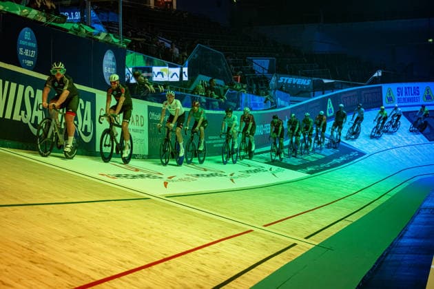 ROTHERHAM Matthew: Sixdays Bremen 2026 Team 2 - VELO TRACK - ROTHERHAM Matthew ( GBR ) Querformat - quer - horizontal - Landscape - Event Veranstaltung: Sixdays Bremen 2026 - Category Kategorie: Cycling - Track cycling, Rad, Radsport, Bahnrad, Bahn Sixdays - Elite Men - Location Ort: Europe Germany - Bremen - ÖVB Arena - Discipline: Laola Sprint - Distance: ... m - Date Datum: 10.01.2026 Saturday Day 2 -