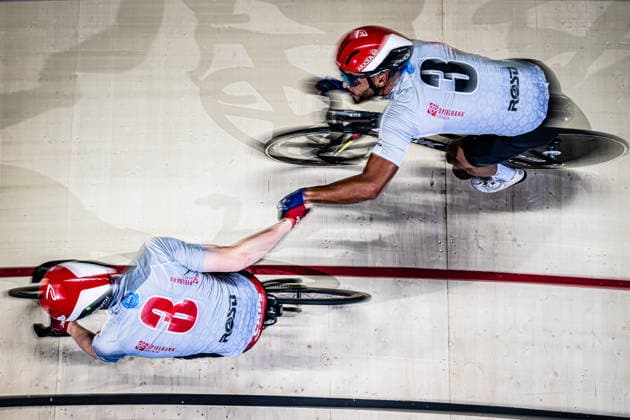 GRODIN Donovan, BERNARD Thibaut: Sixdays Bremen 2026 Team 3 - SPIELBANK BREMEN - GRODIN Donovan ( FRA ) - Black - BERNARD Thibaut ( BEL ) - Red Querformat - quer - horizontal - Landscape - Event Veranstaltung: Sixdays Bremen 2026 - Category Kategorie: Cycling - Track cycling, Rad, Radsport, Bahnrad, Bahn Sixdays - Elite Men - Location Ort: Europe Germany - Bremen - ÖVB Arena - Discipline: Madison - Distance: ... m - Date Datum: 10.01.2026 Saturday Day 2 -