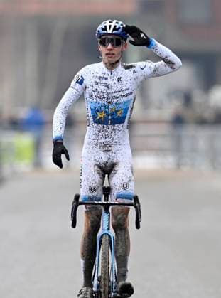Belgian Championships 2026 Beringen BERINGEN, BELGIUM - JANUARY 11 : Peers Lars wins during the Beringen Belgian Championships 2026 a cyclocross race for Men U17, U 17 (second year) on January 11, 2026 in Beringen, Belgium, 11 01 2026 ( Beringen Belgium  Copyright: xNicoxVereeckenx