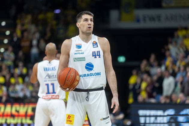 Oldenburg, Niedersachsen, DEU, 10.01.2026, Jure Planinic (Syntainics MBC). EWE Baskets Oldenburg vs. Syntainics MBC. Basketball. 1. Basketball-Bundesliga Saison 2025 2026, 15. Spieltag, Grosse EWE Arena. EWE Baskets Oldenburg vs. Syntainics MBC
