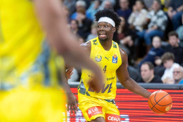 Oldenburg, Niedersachsen, DEU, 10.01.2026, Brian Fobbs (EWE Baskets Oldenburg). EWE Baskets Oldenburg vs. Syntainics MBC. Basketball. 1. Basketball-Bundesliga Saison 2025 2026, 15. Spieltag, Grosse EWE Arena. EWE Baskets Oldenburg vs. Syntainics MBC