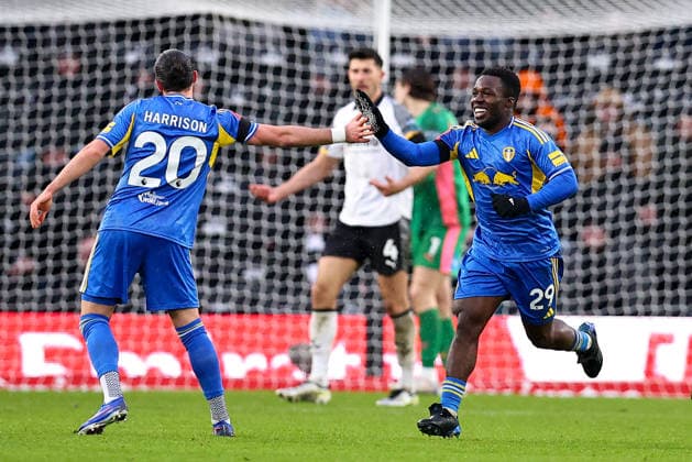 Derby County v Leeds United, Emirates FA Cup Wilfried Gnonto of Leeds United celebrates his equalling goal with Jack Harrison of Leeds United 1-1 during the Derby County v Leeds United Emirates FA Cup Third Round match at Pride Park Stadium, Derby, England on 11 January 2026 Credit: Ryan Crockett Every Second Media Editorial use only. All images are copyright Every Second Media Limited. No images may be reproduced without prior permission. All rights reserved. Premier League and Football League images are subject to licensing agreements with Football DataCo Limited. see https: www.football-dataco.com Copyright: xIMAGO EveryxSecondxMediax ESM-1751-0053 RyanxCrockettx xEveryxSecondxMediax