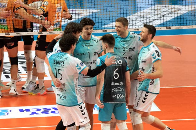 DEU, DVV, 1.VBL, BR Volleys vs. SWD powevolleys Dueren, 11.01.2026, Max-Schmeling-Halle, Berlin, DEU, DVV, 1.VBL, BR Volleys vs. SWD powevolleys Dueren, im Bild Duerer-Spielerkreis