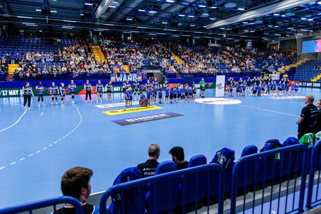 Praesenttaion der Mannschaften, v.l. HSG Blomberg-Lippe, Chambray Touraine Handball GER, HSG Blomberg-Lippe (GER) vs. Chambray Touraine Handball (FRA), Handball, EHF European League Women, Gruppenphase, 11.01.2026 GER, HSG Blomberg-Lippe (GER) vs. Chambray Touraine Handball (FRA), Handball, EHF European League Women, Gruppenphase, 11.01.2026 Lemgo Copyright: xEibner-Pressefoto JanxRollingerx EP_JSK