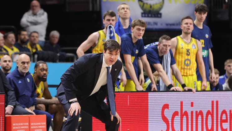 Trainer Pedro Calles angespannt Einzelbild Freisteller Aktion Basketball BBL Bundesliga Herren 15. Spieltag Saison 2025 2026 11.01.2026 ALBA Berlin vs MLP Academics Heidelberg