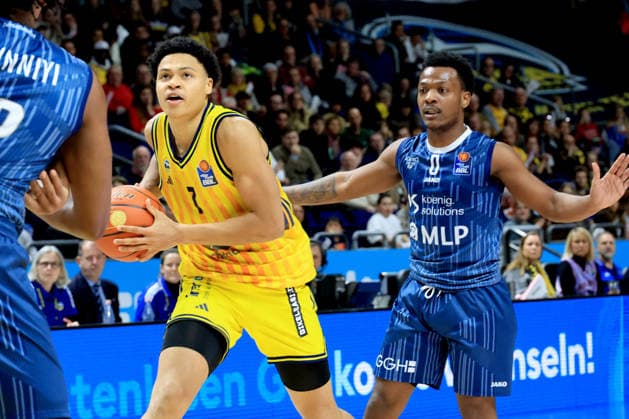 DEU, easyCredit BBL, ALBA vs. MLP Academics Heidelberg, 11.01.2026, Uber-Arena, Berlin, DEU, easyCredit BBL, ALBA vs. MLP Academics Heidelberg, im Bild Jack Kayil( ALBA Berlin 7), DJ Horne (Heidelberg 0)