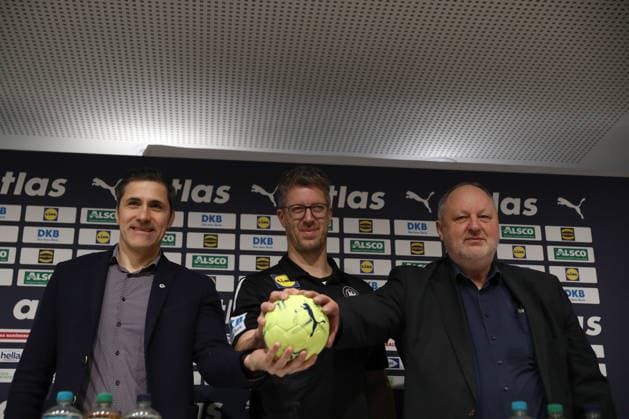 11.01.2026, xgox, Handball, Länderspiel, Deutschland - Kroatien v.l. Ingo Meckes, Markus Gaugisch, Andreas Michelmann (DHB) Hannover
