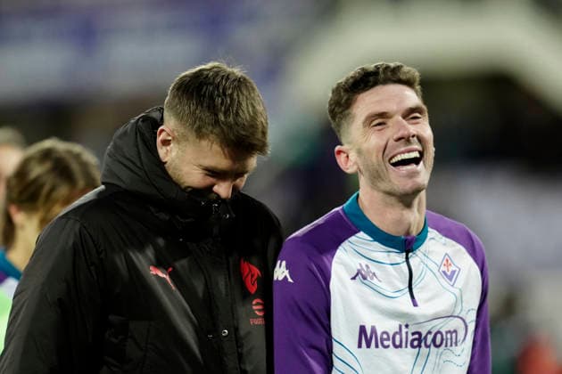 Niclas Fullkrug (AC Milan) talks to Robin Gosens (ACF Fiorentina), Serie A, ACF Fiorentina v AC Milan, Artemio Franchi Stadium, January 11, 2026, Firenze, Italy.