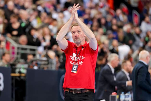 Trainer Dagur Sigurdsson (Croatia) jubelt, Friendly match, Germany vs Croatia, ZAG Arena am 11. January 2026 in Hannover, Deutschland. (Foto von Marco Steinbrenner DeFodi Images) Trainer Dagur Sigurdsson (Croatia) cheers, Friendly match, Germany vs Croatia, ZAG Arena, January 11, 2026 in Hannover, Germany. (Photo by Marco Steinbrenner DeFodi Images) -