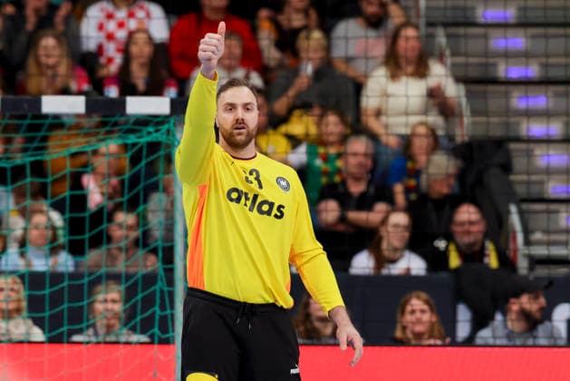 Torhueter Andreas Wolf (Germany) jubelt, Friendly match, Germany vs Croatia, ZAG Arena am 11. January 2026 in Hannover, Deutschland. (Foto von Marco Steinbrenner DeFodi Images) Torhueter Andreas Wolf (Germany) cheers, Friendly match, Germany vs Croatia, ZAG Arena, January 11, 2026 in Hannover, Germany. (Photo by Marco Steinbrenner DeFodi Images) -