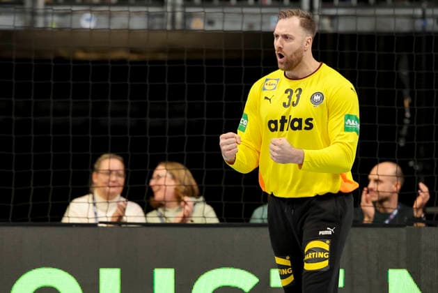 Torhueter Andreas Wolf (Germany) jubelt, Friendly match, Germany vs Croatia, ZAG Arena am 11. January 2026 in Hannover, Deutschland. (Foto von Marco Steinbrenner DeFodi Images) Torhueter Andreas Wolf (Germany) cheers, Friendly match, Germany vs Croatia, ZAG Arena, January 11, 2026 in Hannover, Germany. (Photo by Marco Steinbrenner DeFodi Images) -