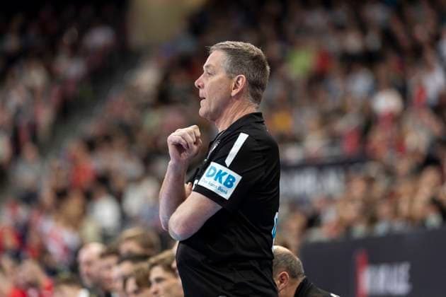 Men s Handball International: Germany vs. Croatia, 11.01.2026 HANNOVER, GERMANY - JANUARY 11: Alfred Gisason Coach Germany during the match between Men s Handball International: Germany vs. Croatia at ZAG Arena on January 11, 2026 in Hannover, Germany. Copyright: xBEAUTIFULxSPORTS KennyxBeelex