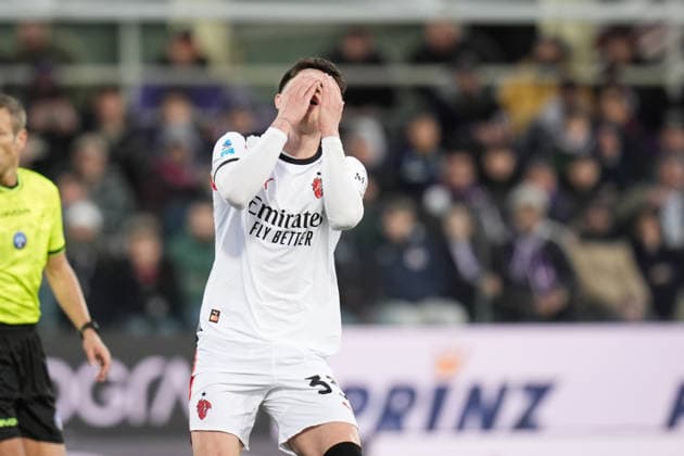 Fußball, Italien, AC Florenz - AC Mailand AC Milan s Davide Bartesaghi reacts after missing a scoring chance during the Serie A soccer match between Fiorentina and Milan at the Artemio Franchi Stadium in Florence, north Italy - Sunday, January 11, 2026 -  Copyright: xMassimoxPaolone LaPressex