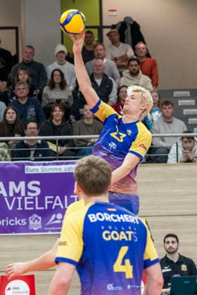 1.Volleyball Bundesliga -Saison 2025 2026 Cerebricks Volley Goats Mitteldeutschland vs.SVG Lüneburg Halle, Deutschland 11. Januar 2026: Im Bild:v.li.Tom Borchert (Bitterfeld) und Samuel Schellenberg (Bitterfeld) Halle Saale swh.Arena Sachsen-Anhalt Deutschland