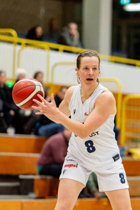 Zoe Hartmann (Wings Leverkusen,No.08) am Ball DEU, Leverkusen, 11.01.2026 Basketball, Damen 2.Bundesliga Nord, 14. Spieltag, Wings Leverkusen - Talents BonnRhöndorf